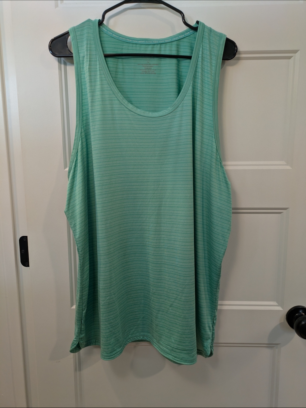 🔴 3/$15 Jones New York Mint Green Striped Tank Top